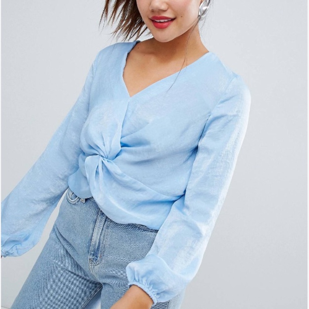 NewLook twist front top. NWT